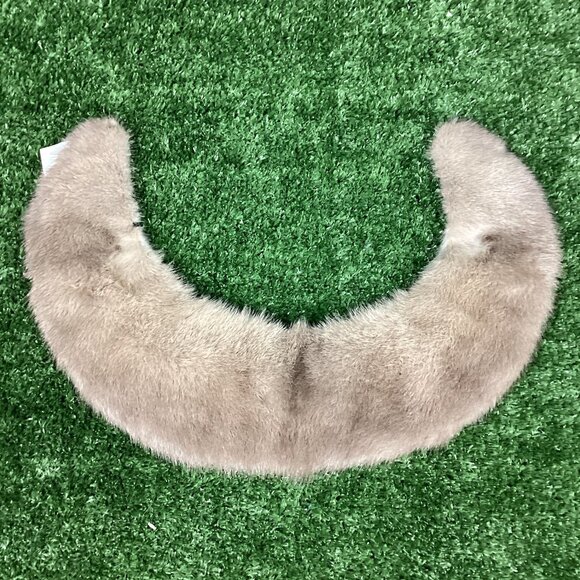 Vintage Cream Fur Collar